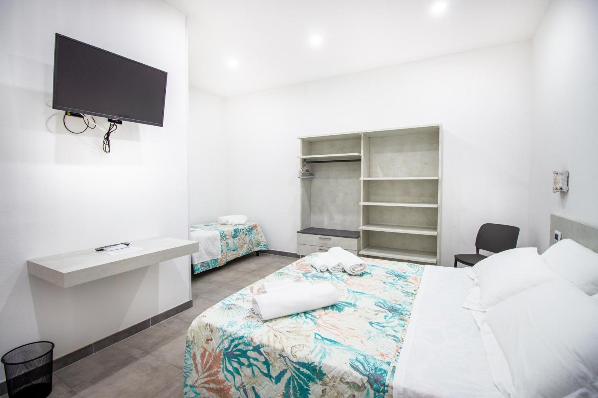 S'Omu E Chicchinu Rooms Cardedu Esterno foto